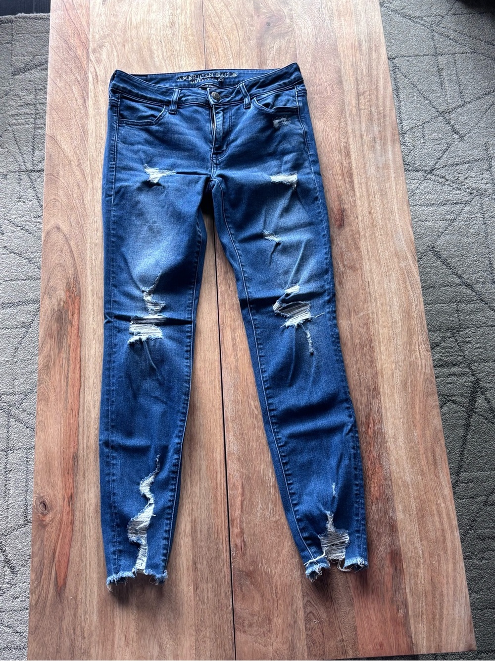 American Eagle Outfitters Dark Blue Distressed Skinny Jeans